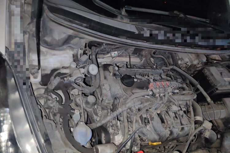 Used Hyundai Elantra (5th Generation / Langdong) 2016 1.6L Manual Luxury Model Engine Bay Right