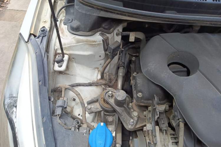 Used Hyundai Elantra (5th Generation / Langdong) 2016 1.6L Automatic Prestige Model Engine Bay Right