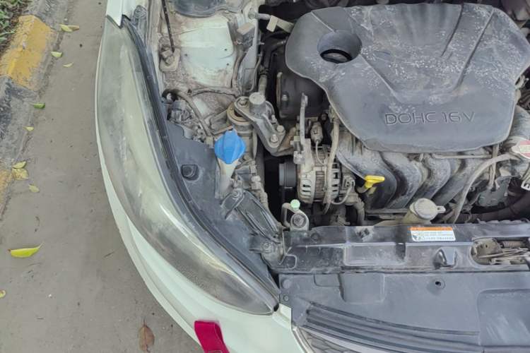 Used Hyundai Elantra (5th Generation / Langdong) 2016 1.6L Automatic Smart Version Engine Bay Right