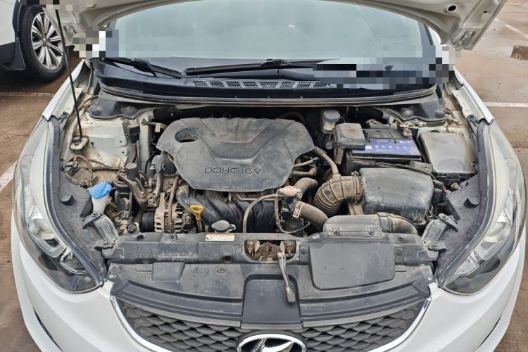 Used Hyundai Elantra (5th Generation / Langdong) 2016 1.6L Manual Luxury Model Engine Bay