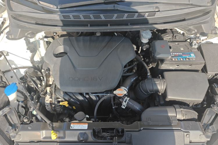 Used Hyundai Elantra (5th Generation / Langdong) 2016 1.6L Automatic Prestige Model Engine Bay