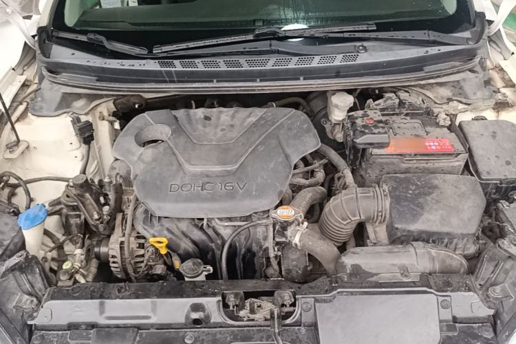 Used Hyundai Elantra (5th Generation / Langdong) 2016 1.6L Automatic Prestige Model Engine Bay