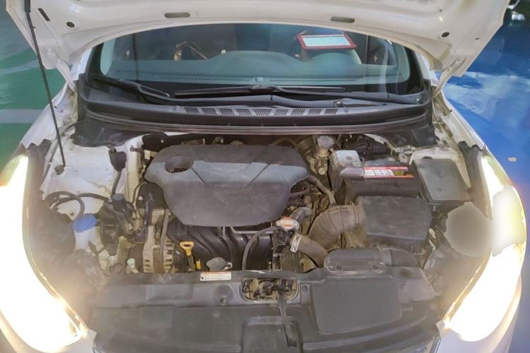 Used Hyundai Elantra (5th Generation / Langdong) 2016 1.6L Automatic Prestige Model Engine Bay