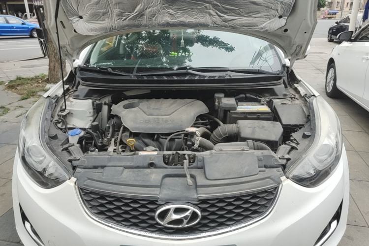 Used Hyundai Elantra (5th Generation / Langdong) 2016 1.6L Automatic Prestige Model Engine Bay