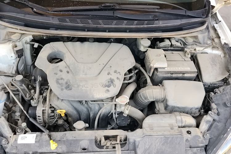 Used Hyundai Elantra (5th Generation / Langdong) 2016 1.6L Automatic Smart Version Engine Bay