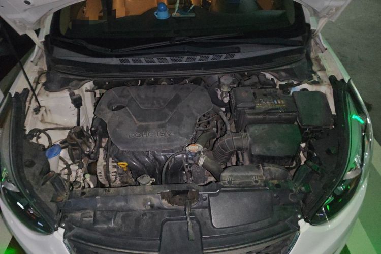 Used Hyundai Elantra (5th Generation / Langdong) 2016 1.6L Automatic Prestige Model Engine Bay