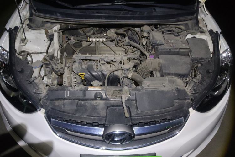 Used Hyundai Elantra (5th Generation / Langdong) 2016 1.6L Manual Fashion Edition Engine Bay