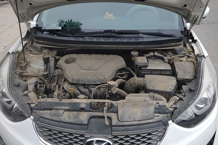 Used Hyundai Elantra (5th Generation / Langdong) 2016 1.6L Automatic Smart Version Engine Bay