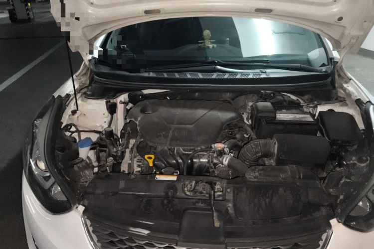 Used Hyundai Elantra (5th Generation / Langdong) 2016 1.6L Automatic Prestige Model Engine Bay