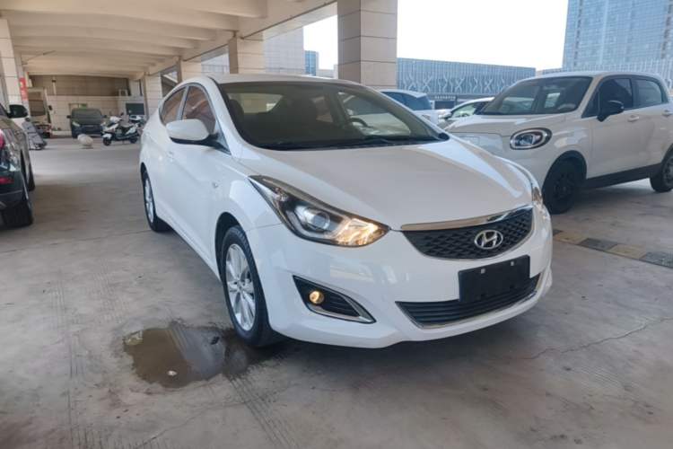 Used Hyundai Elantra (5th Generation / Langdong) 2016 1.6L Automatic Smart Version Exterior 1