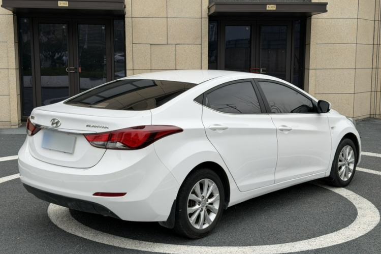 Used Hyundai Elantra (5th Generation / Langdong) 2016 1.6L Automatic Smart Version Exterior 1