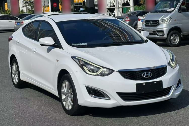 Used Hyundai Elantra (5th Generation / Langdong) 2016 1.6L Automatic Smart Version Exterior 2