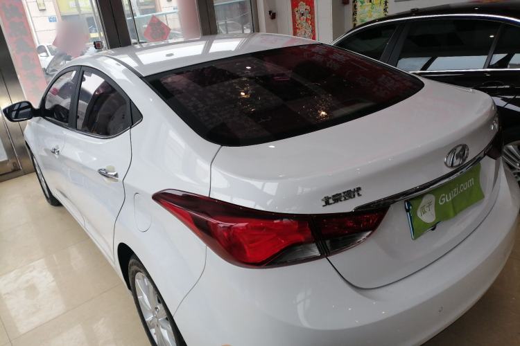 Used Hyundai Elantra (5th Generation / Langdong) 2016 1.6L Manual Luxury Model Exterior 2