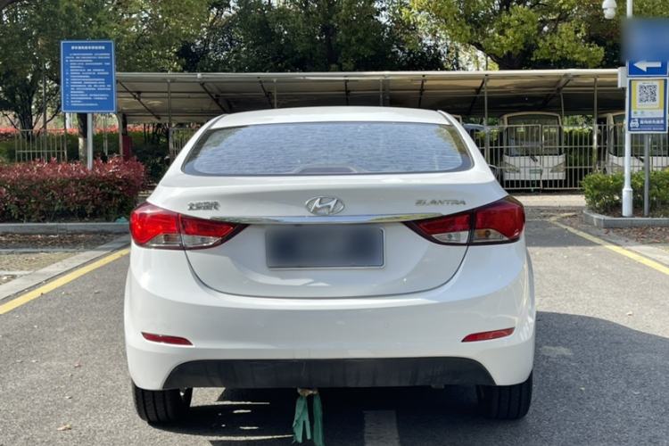 Used Hyundai Elantra (5th Generation / Langdong) 2016 1.6L Automatic Smart Version Exterior 2