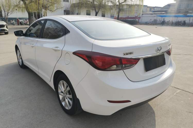 Used Hyundai Elantra (5th Generation / Langdong) 2016 1.6L Automatic Smart Version Exterior 2