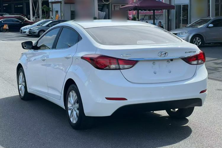 Used Hyundai Elantra (5th Generation / Langdong) 2016 1.6L Automatic Smart Version Exterior 3