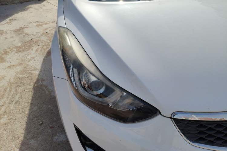 Used Hyundai Elantra (5th Generation / Langdong) 2016 1.6L Automatic Smart Version Exterior 3