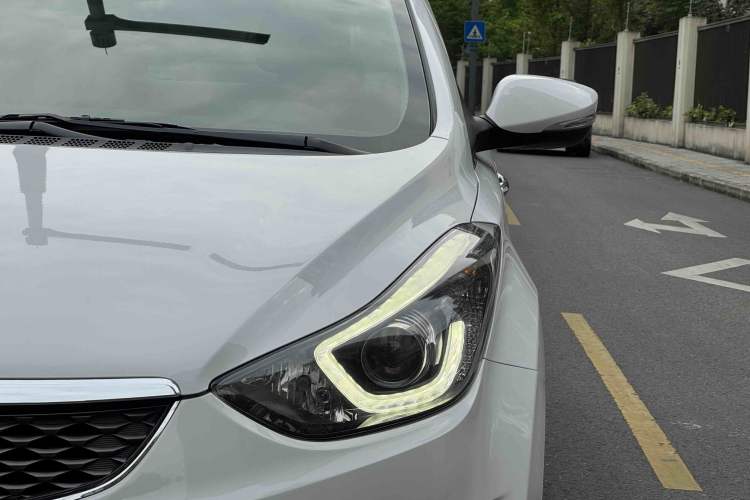 Used Hyundai Elantra (5th Generation / Langdong) 2016 1.6L Automatic Prestige Model Exterior 3