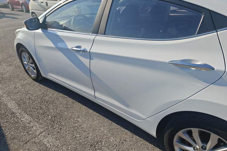 Used Hyundai Elantra (5th Generation / Langdong) 2016 1.6L Automatic Prestige Model Exterior 3