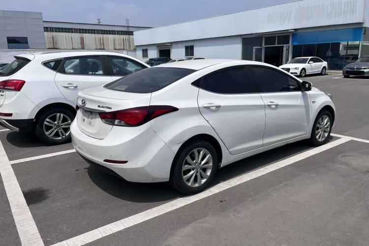 Used Hyundai Elantra (5th Generation / Langdong) 2016 1.6L Automatic Smart Version Exterior 4