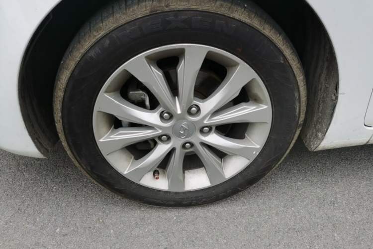 Used Hyundai Elantra (5th Generation / Langdong) 2016 1.6L Automatic Prestige Model Exterior 4