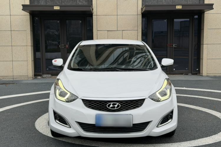 Used Hyundai Elantra (5th Generation / Langdong) 2016 1.6L Automatic Smart Version Exterior 4