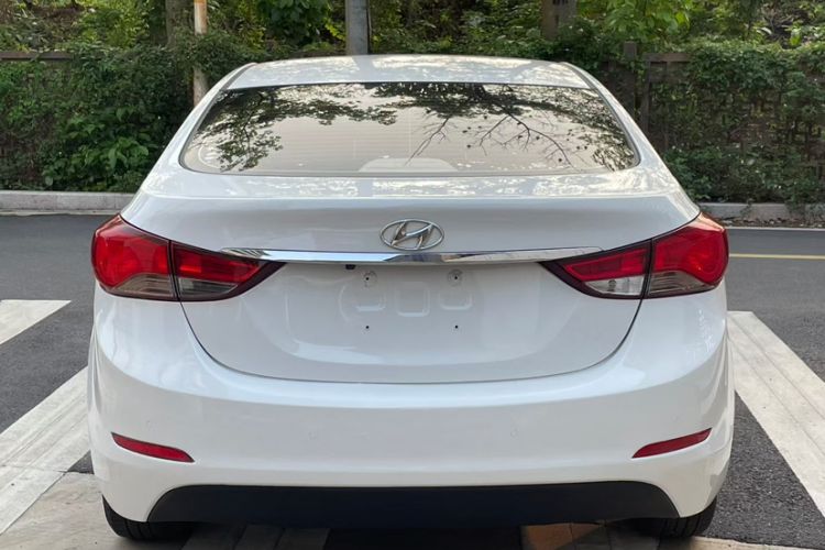 Used Hyundai Elantra (5th Generation / Langdong) 2016 1.6L Automatic Smart Version Exterior 4