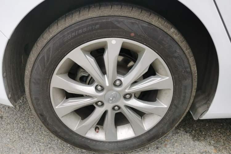 Used Hyundai Elantra (5th Generation / Langdong) 2016 1.6L Automatic Prestige Model Exterior 5
