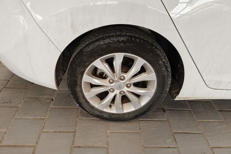 Used Hyundai Elantra (5th Generation / Langdong) 2016 1.6L Automatic Prestige Model Exterior 5