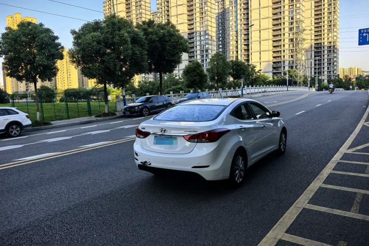 Used Hyundai Elantra (5th Generation / Langdong) 2016 1.6L Automatic Prestige Model Exterior 6