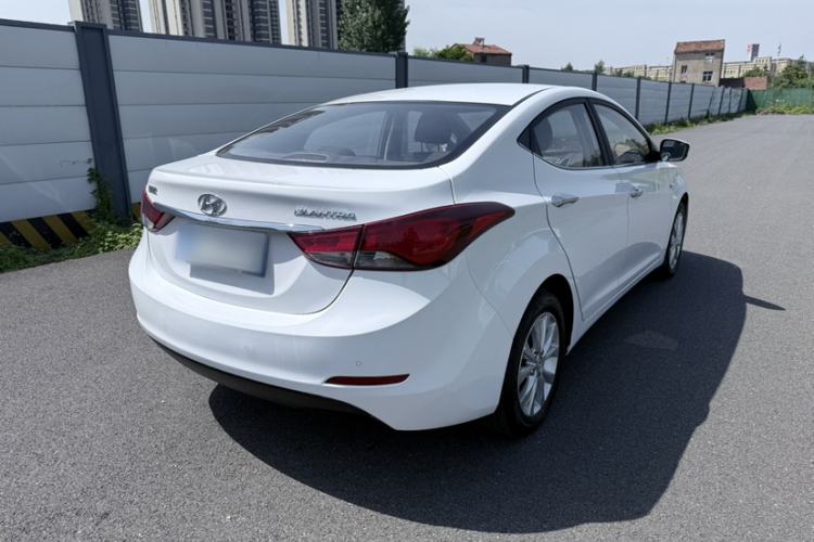 Used Hyundai Elantra (5th Generation / Langdong) 2016 1.6L Automatic Smart Version Exterior 6