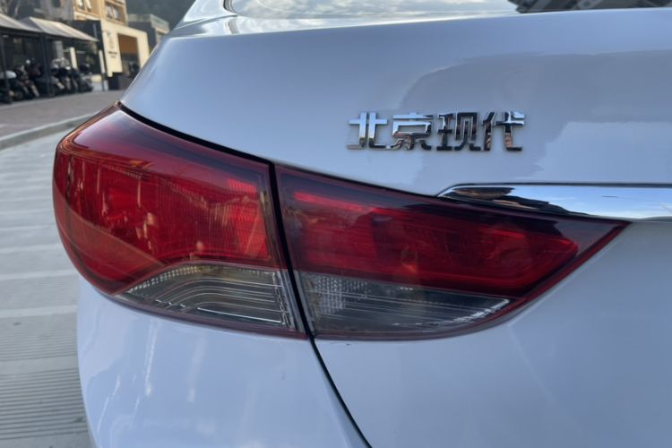 Used Hyundai Elantra (5th Generation / Langdong) 2016 1.6L Automatic Smart Version Exterior 7