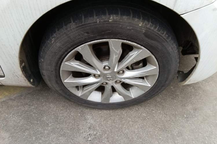 Used Hyundai Elantra (5th Generation / Langdong) 2016 1.6L Automatic Prestige Model Exterior 7