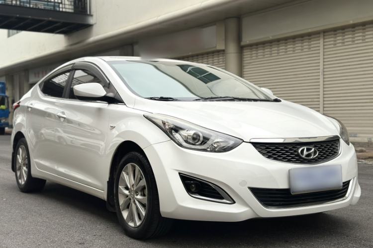 Used Hyundai Elantra (5th Generation / Langdong) 2016 1.6L Automatic Smart Version Exterior 8