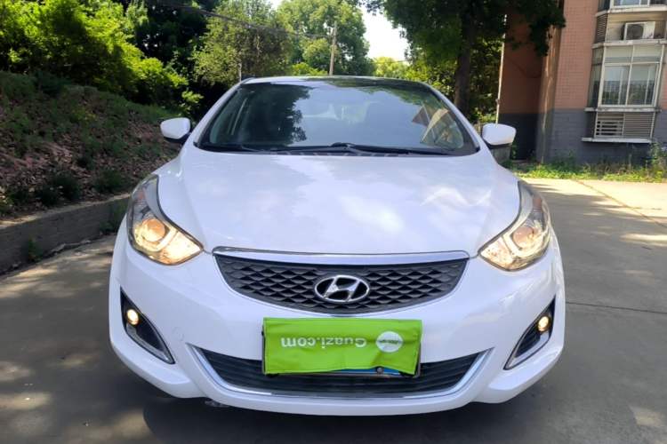 Used Hyundai Elantra (5th Generation / Langdong) 2016 1.6L Automatic Smart Version Front