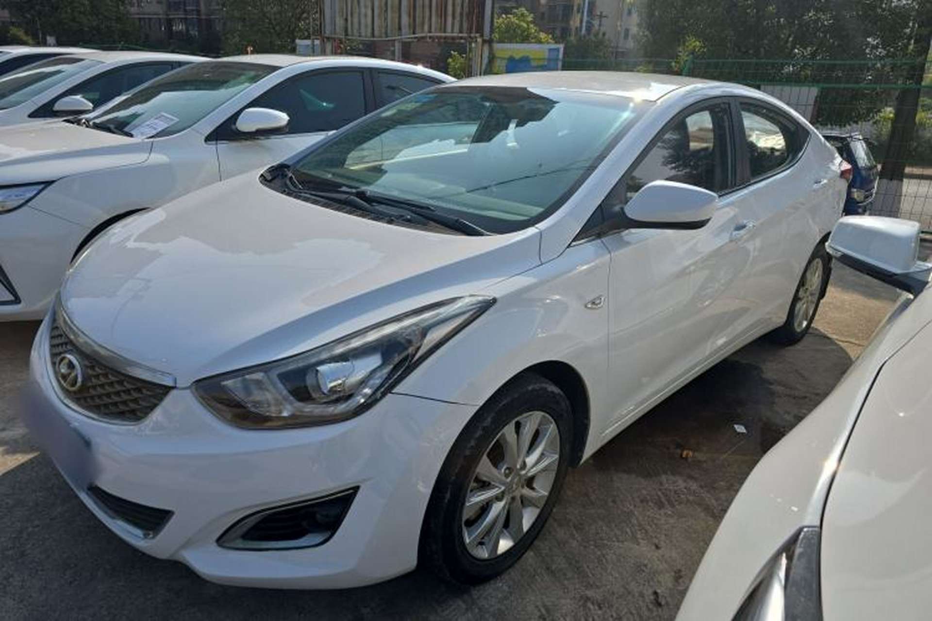 Used Hyundai Elantra (5th Generation / Langdong) 2016 1.6L Automatic Smart Version Front Left 45 Deg