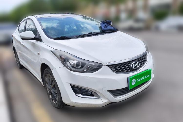 Used Hyundai Elantra (5th Generation / Langdong) 2016 1.6L Automatic Smart Version Front Right 45 Deg