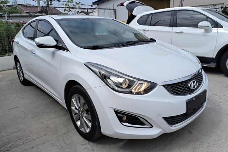 Used Hyundai Elantra (5th Generation / Langdong) 2016 1.6L Automatic Prestige Model Front Right 45 Deg