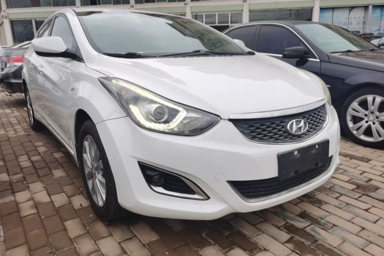 Used Hyundai Elantra (5th Generation / Langdong) 2016 1.6L Automatic Smart Version Front Right 45 Deg