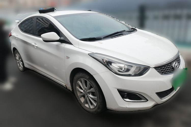 Used Hyundai Elantra (5th Generation / Langdong) 2016 1.6L Manual Fashion Edition Front Right 45 Deg