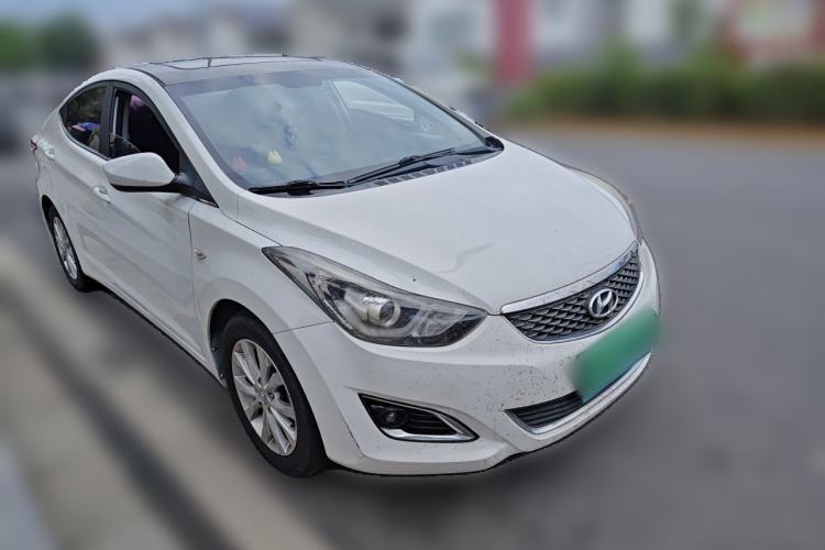 Used Hyundai Elantra (5th Generation / Langdong) 2016 1.6L Automatic Smart Version Front Right 45 Deg