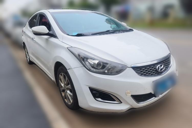 Used Hyundai Elantra (5th Generation / Langdong) 2016 1.6L Manual Luxury Model Front Right 45 Deg