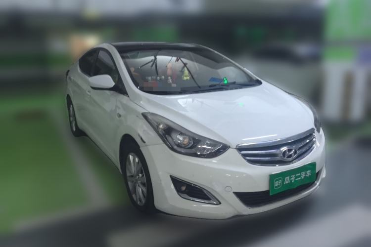 Used Hyundai Elantra (5th Generation / Langdong) 2016 1.6L Automatic Smart Version Front Right 45 Deg