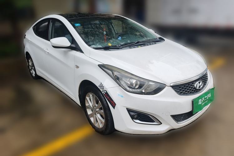 Used Hyundai Elantra (5th Generation / Langdong) 2016 1.6L Automatic Smart Version Front Right 45 Deg