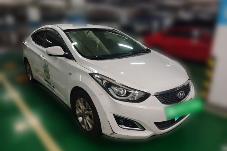Used Hyundai Elantra (5th Generation / Langdong) 2016 1.6L Automatic Smart Version Front Right 45 Deg