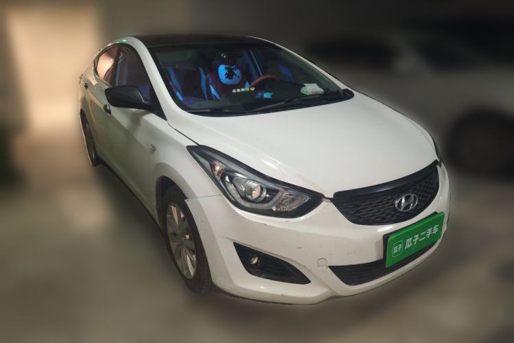 Used Hyundai Elantra (5th Generation / Langdong) 2016 1.6L Automatic Smart Version Front Right 45 Deg