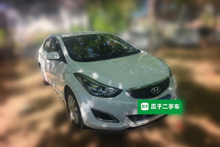 Used Hyundai Elantra (5th Generation / Langdong) 2016 1.6L Automatic Smart Version Front Right 45 Deg