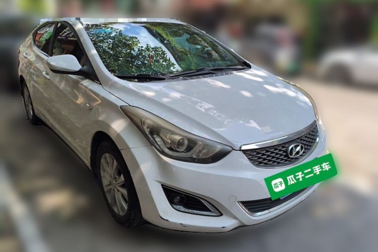 Used Hyundai Elantra (5th Generation / Langdong) 2016 1.6L Automatic Smart Version Front Right 45 Deg