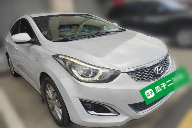 Used Hyundai Elantra (5th Generation / Langdong) 2016 1.6L Automatic Smart Version Front Right 45 Deg