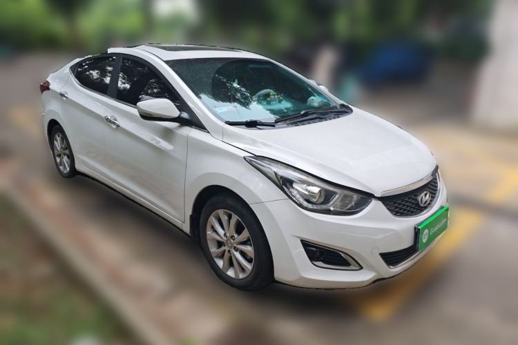 Used Hyundai Elantra (5th Generation / Langdong) 2016 1.6L Automatic Prestige Model Front Right 45 Deg